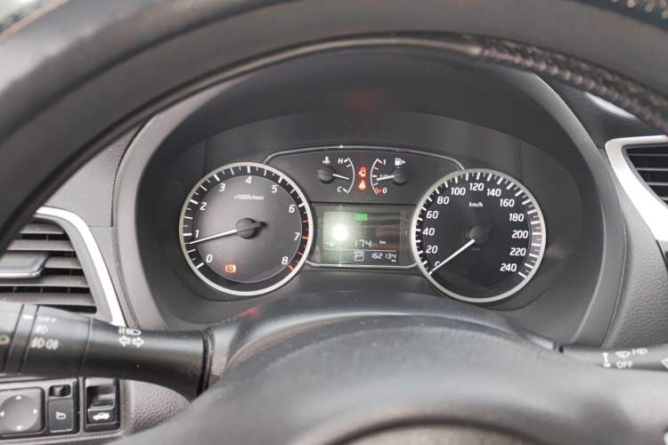Used Nissan Sylphy 2016 1.6 XL CVT Deluxe Edition Instrument Cluster