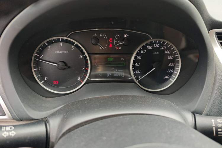 Used Nissan Sylphy 2016 1.8XL CVT Luxury Edition Instrument Cluster