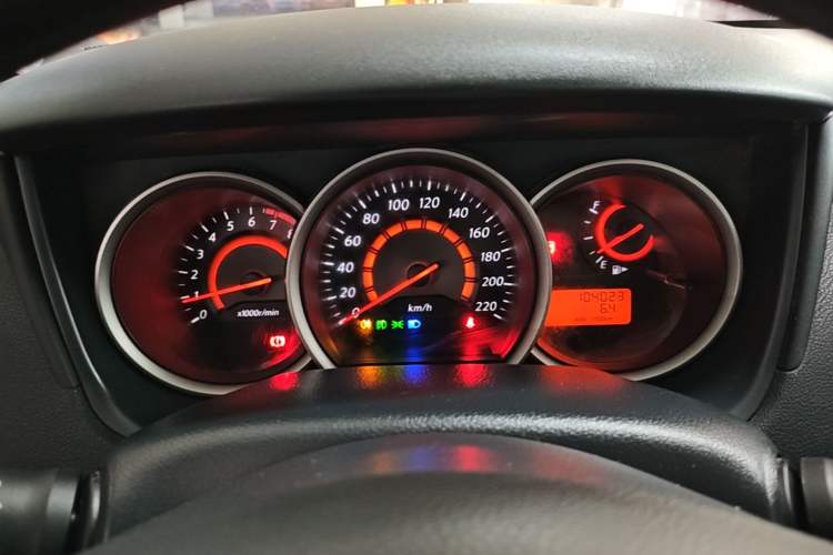 Used Nissan Sylphy 2016 Classic 1.6XE Manual Leading Edition Instrument Cluster