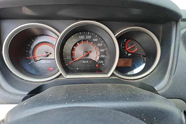 Used Nissan Sylphy 2016 Classic 1.6XE Manual Leading Edition Instrument Cluster