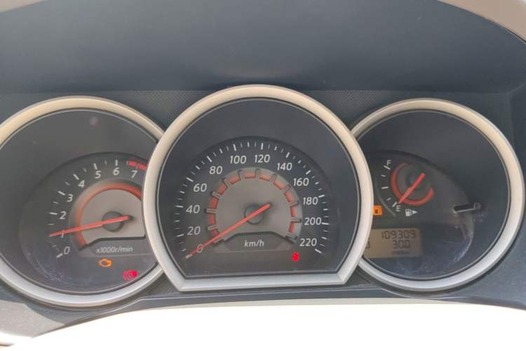 Used Nissan Sylphy 2016 Classic 1.6XE Automatic Comfort Edition Instrument Cluster