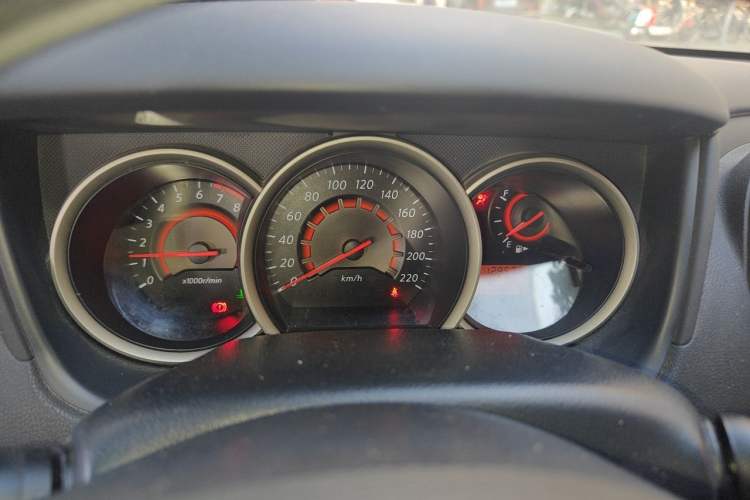 Used Nissan Sylphy 2016 Classic 1.6XE Automatic Leading Edition Instrument Cluster