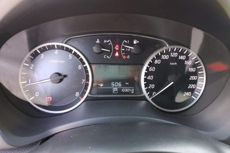 Used Nissan Sylphy 2016 1.6 XL CVT Luxury Edition Instrument Cluster