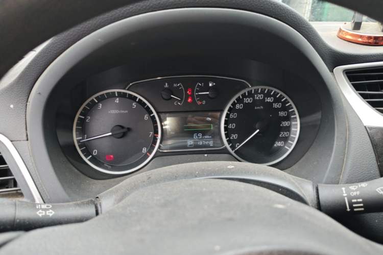 Used Nissan Sylphy 2016 1.6XV CVT Smart Enjoyment Version Instrument Cluster