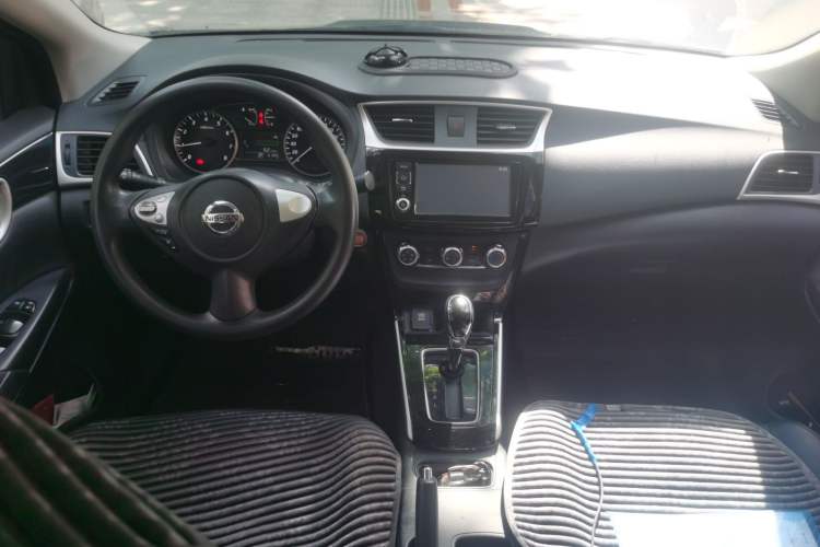 Used Nissan Sylphy 2016 1.6XV CVT Smart Enjoyment Version Interior 2