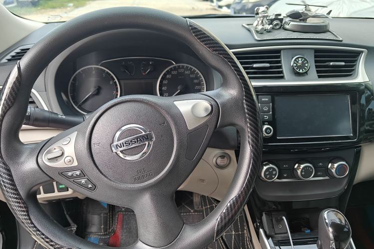 Used Nissan Sylphy 2016 1.6XV CVT Smart Enjoyment Version Interior 3