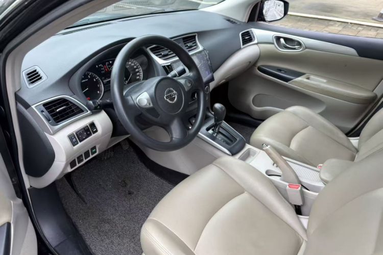 Used Nissan Sylphy 2016 1.6XE CVT Comfort Edition Interior 3