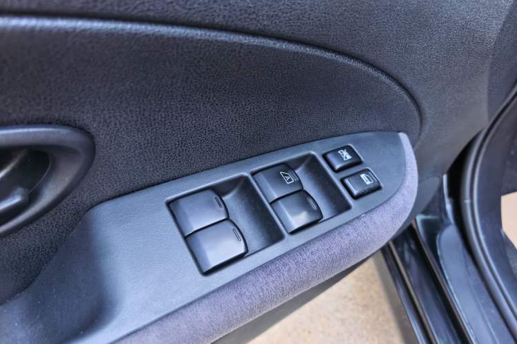 Used Nissan Sylphy 2016 Classic 1.6XE Manual Comfort Edition Interior 3