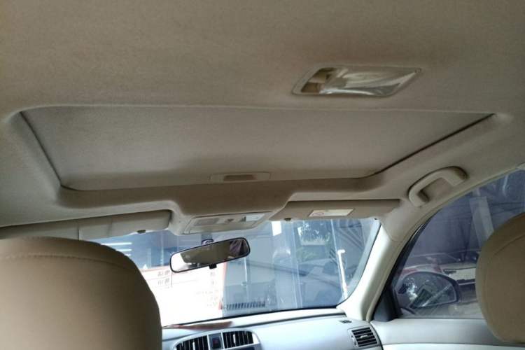 Used Nissan Sylphy 2016 Classic 1.6XE Automatic Leading Edition Interior 4