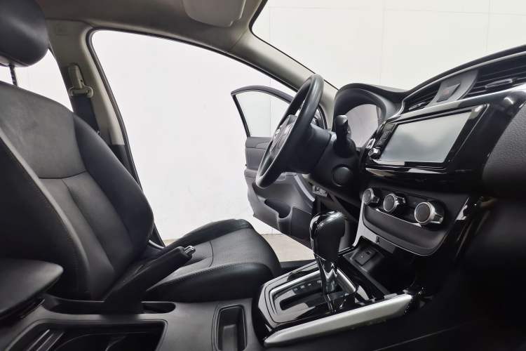 Used Nissan Sylphy 2016 1.6 XL CVT Deluxe Edition Interior 4