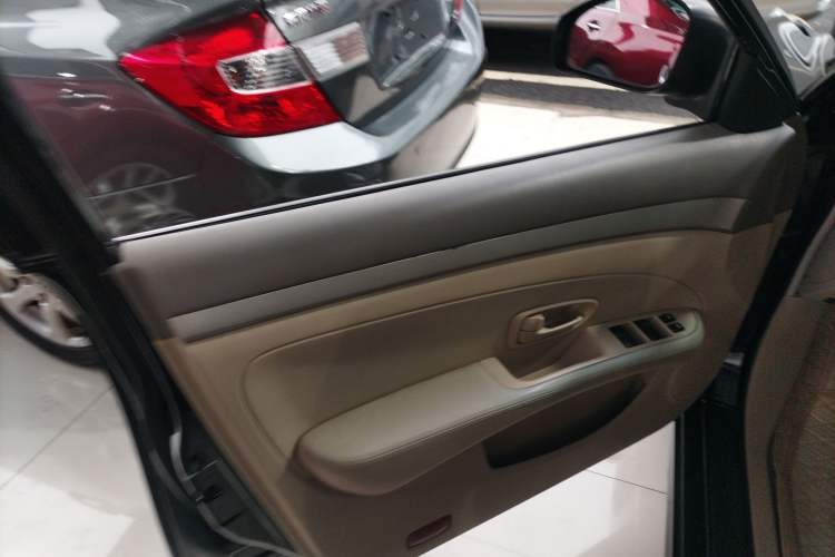 Used Nissan Sylphy 2016 Classic 1.6XE Automatic Leading Edition Left Front Door Interior