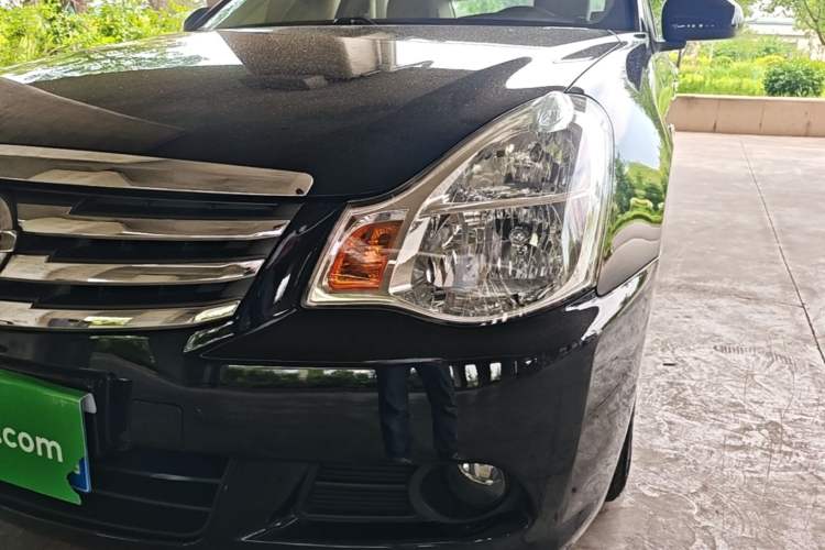 Used Nissan Sylphy 2016 Classic 1.6XE Manual Leading Edition Left Front Headlight