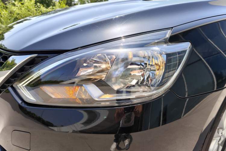 Used Nissan Sylphy 2016 1.6XE CVT Comfort Edition Left Front Headlight