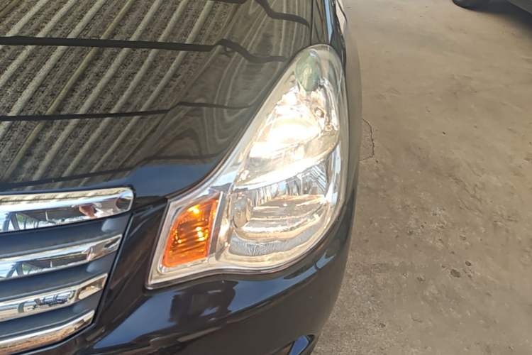 Used Nissan Sylphy 2016 Classic 1.6XE Automatic Leading Edition Left Front Headlight