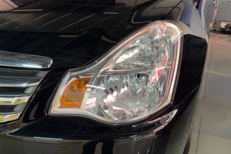 Used Nissan Sylphy 2016 Classic 1.6XE Manual Comfort Edition Left Front Headlight