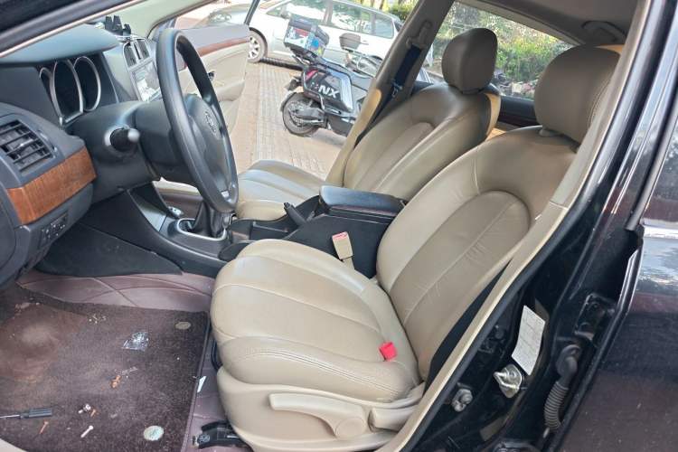 Used Nissan Sylphy 2016 Classic 1.6XE Manual Leading Edition Left Front Seat