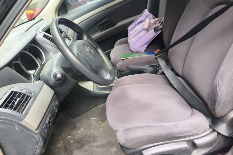 Used Nissan Sylphy 2016 Classic 1.6XE Automatic Comfort Edition Left Front Seat