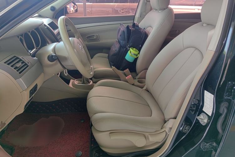 Used Nissan Sylphy 2016 Classic 1.6XE Manual Leading Edition Left Front Seat