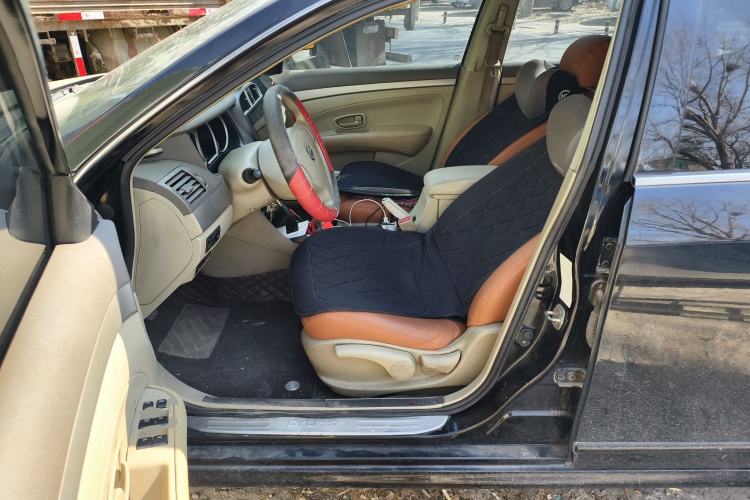 Used Nissan Sylphy 2016 Classic 1.6XL Manual Luxury Edition Left Front Seat