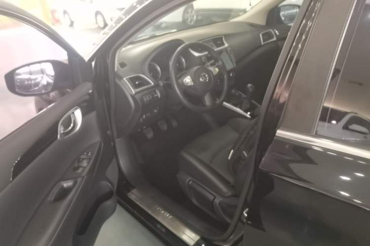 Used Nissan Sylphy 2016 1.6 XL Manual Luxury Edition Left Front Seat