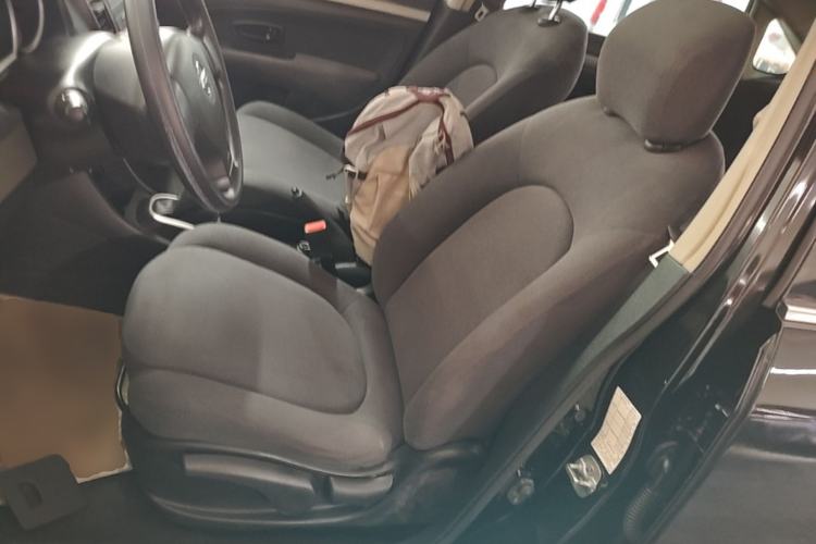 Used Nissan Sylphy 2016 Classic 1.6XE Manual Leading Edition Left Front Seat