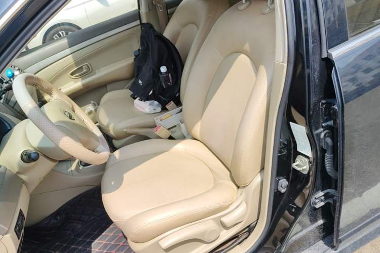 Used Nissan Sylphy 2016 Classic 1.6XE Automatic Comfort Edition Left Front Seat