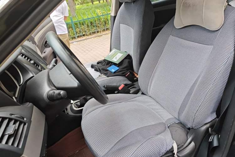 Used Nissan Sylphy 2016 Classic 1.6XE Manual Leading Edition Left Front Seat
