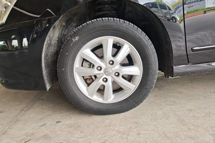 Used Nissan Sylphy 2016 Classic 1.6XE Manual Leading Edition Left Front Wheel Hub