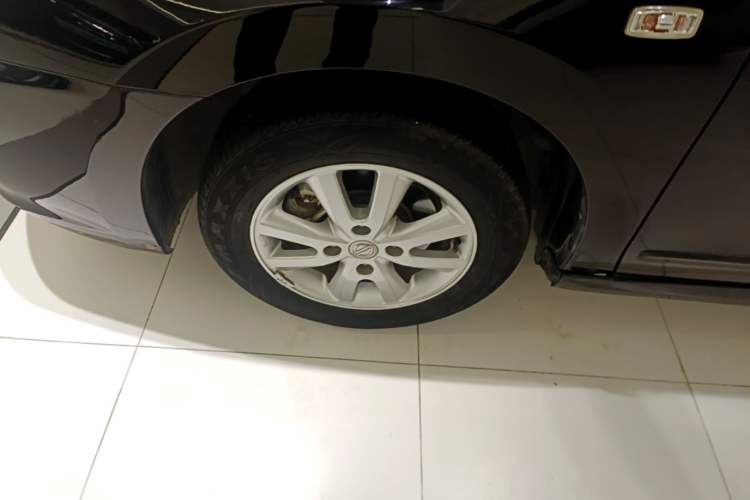 Used Nissan Sylphy 2016 Classic 1.6XE Automatic Leading Edition Left Front Wheel Hub
