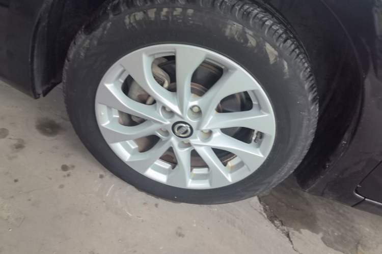 Used Nissan Sylphy 2016 1.6 XL CVT Deluxe Edition Left Front Wheel Hub