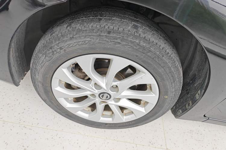 Used Nissan Sylphy 2016 1.6 XL CVT Luxury Edition Left Front Wheel Hub