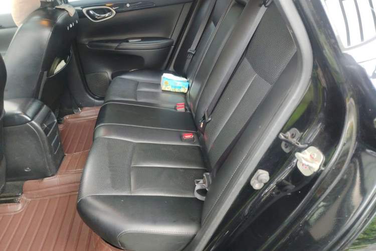 Used Nissan Sylphy 2016 1.6XV CVT Smart Enjoyment Version Left Rear Seat