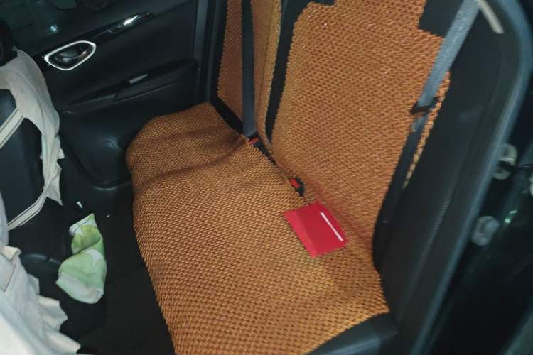 Used Nissan Sylphy 2016 1.6XV CVT Smart Enjoyment Version Left Rear Seat