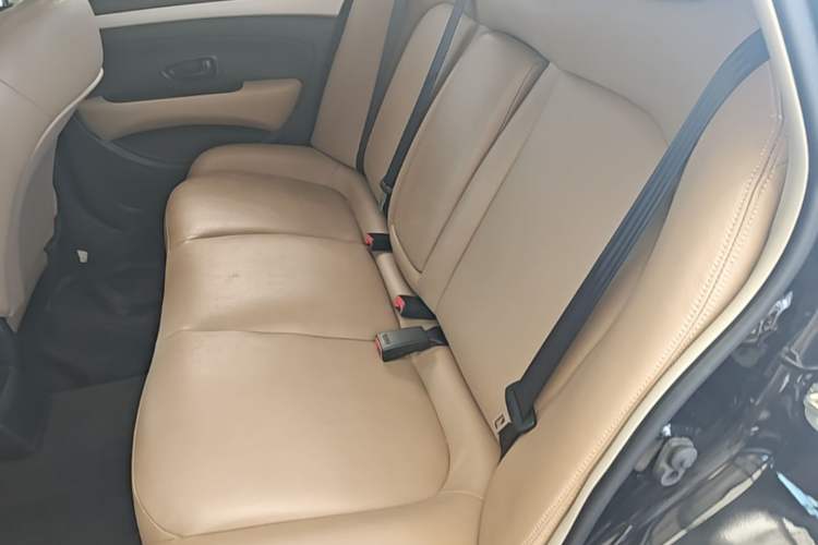 Used Nissan Sylphy 2016 Classic 1.6XE Automatic Leading Edition Left Rear Seat