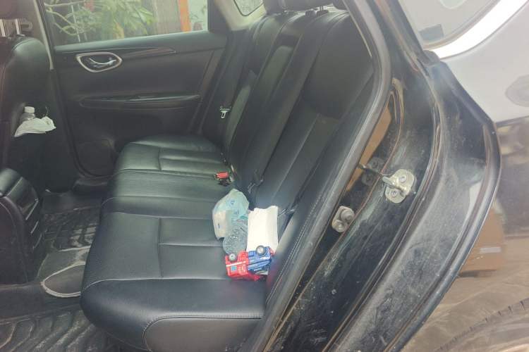 Used Nissan Sylphy 2016 1.6XV CVT Smart Enjoyment Version Left Rear Seat
