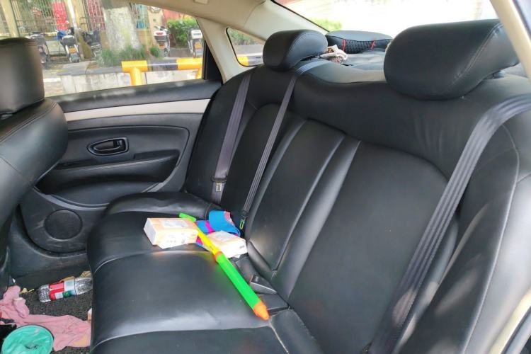 Used Nissan Sylphy 2016 Classic 1.6XE Manual Leading Edition Left Rear Seat