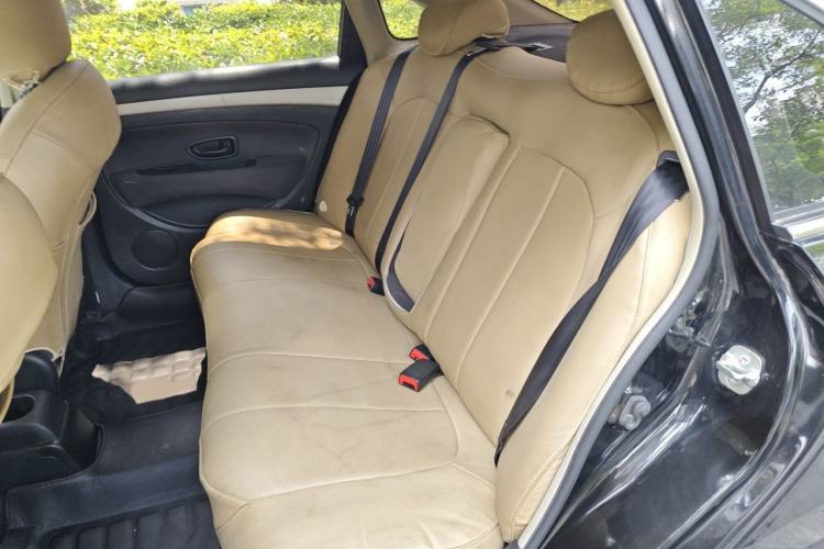 Used Nissan Sylphy 2016 Classic 1.6XE Manual Comfort Edition Left Rear Seat