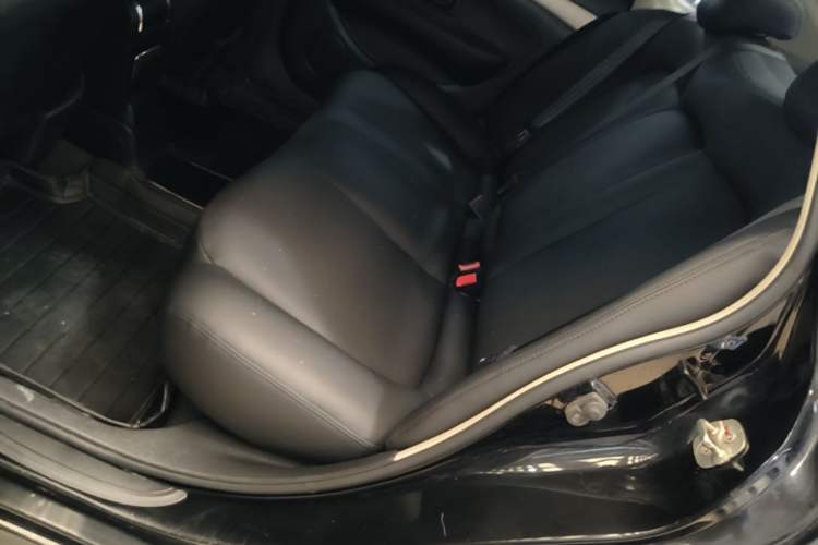 Used Nissan Sylphy 2016 Classic 1.6XE Manual Leading Edition Left Rear Seat