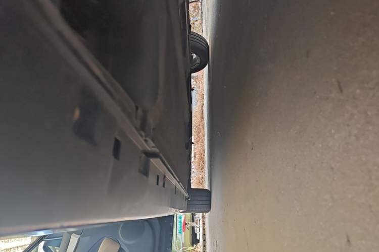 Used Nissan Sylphy 2016 Classic 1.6XE Automatic Leading Edition Left Side Sill