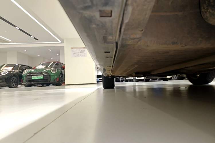 Used Nissan Sylphy 2016 Classic 1.6XE Automatic Leading Edition Left Side Sill