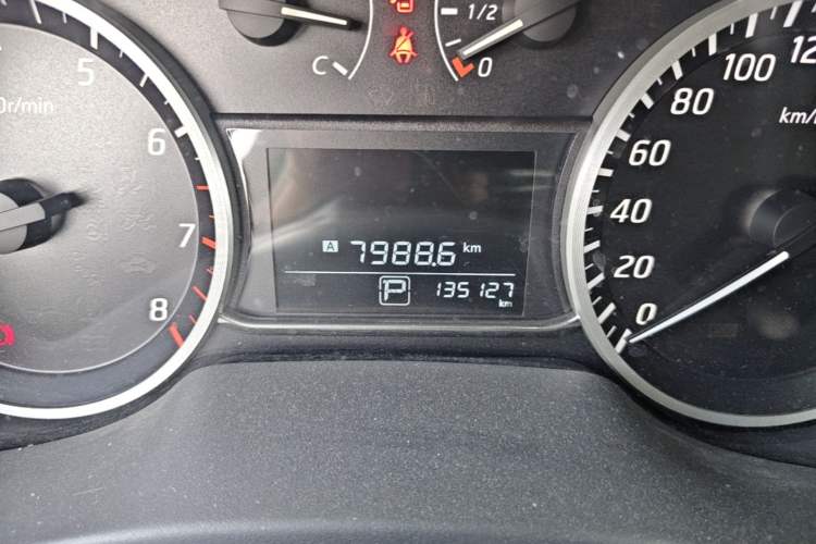 Used Nissan Sylphy 2016 1.6 XL CVT Luxury Edition Odometer Close Up