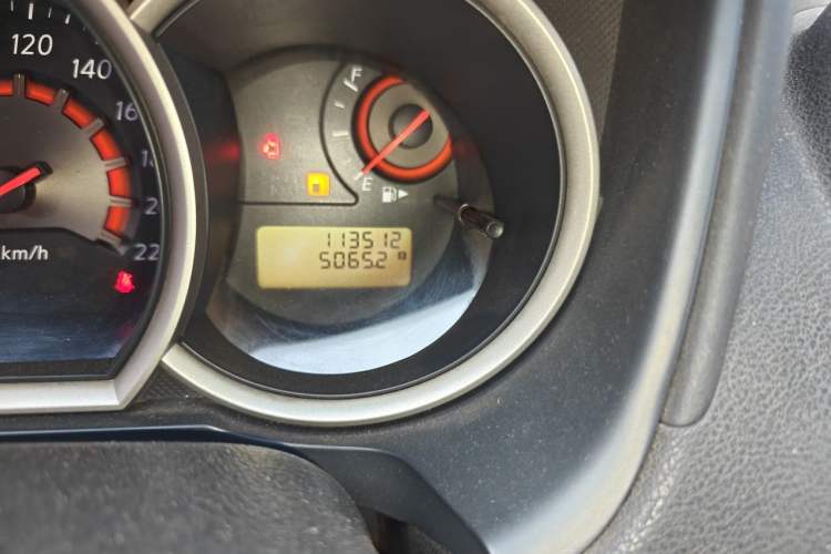 Used Nissan Sylphy 2016 Classic 1.6XE Manual Leading Edition Odometer Close Up