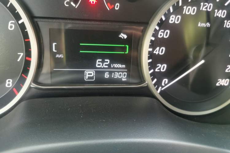 Used Nissan Sylphy 2016 1.6XV CVT Smart Enjoyment Version Odometer Close Up