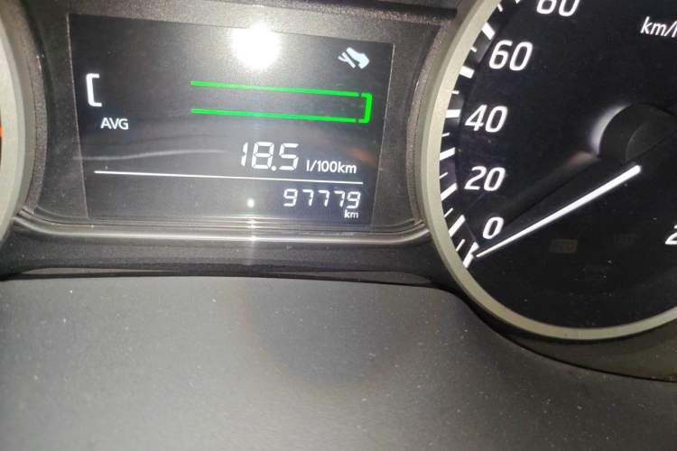 Used Nissan Sylphy 2016 1.6 XL Manual Luxury Edition Odometer Close Up