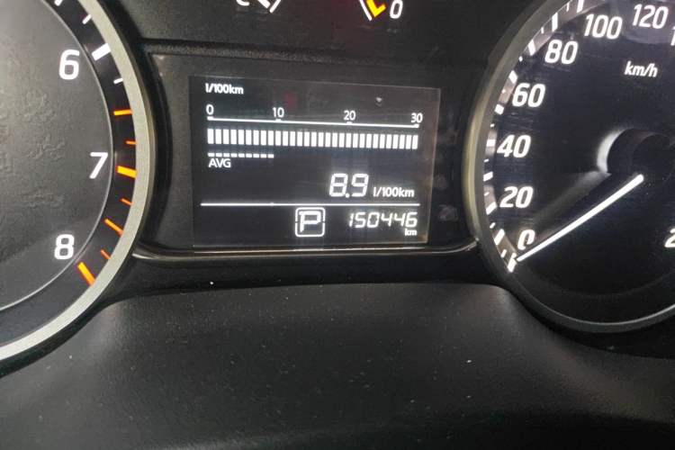 Used Nissan Sylphy 2016 1.6XV CVT Smart Enjoyment Version Odometer Close Up