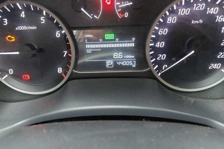 Used Nissan Sylphy 2016 1.6XV CVT Smart Enjoyment Version Odometer Close Up