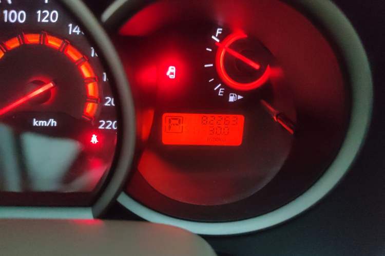 Used Nissan Sylphy 2016 Classic 1.6XE Automatic Comfort Edition Odometer Close Up