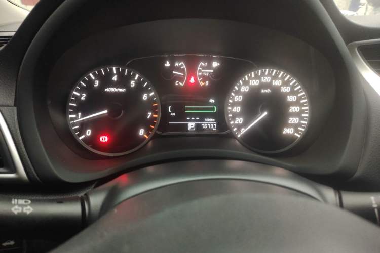Used Nissan Sylphy 2016 1.6XV CVT Smart Enjoyment Version Odometer Close Up