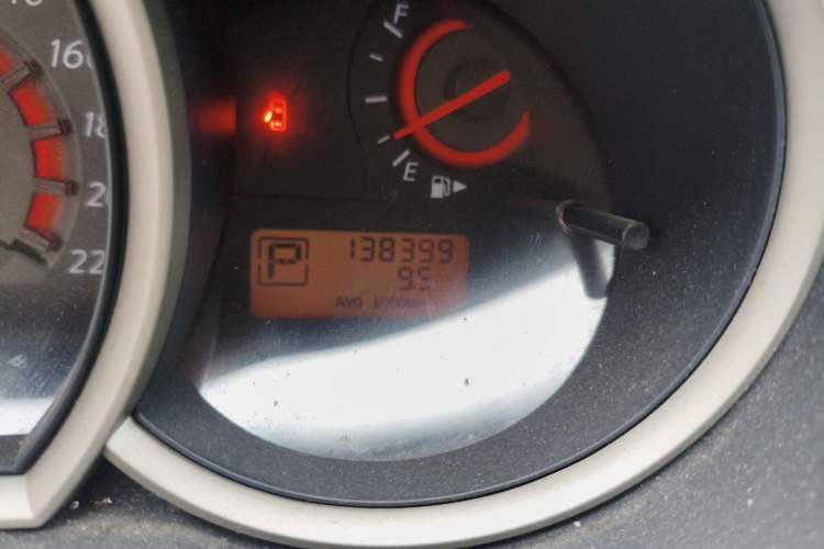Used Nissan Sylphy 2016 Classic 1.6XE Automatic Comfort Edition Odometer Close Up