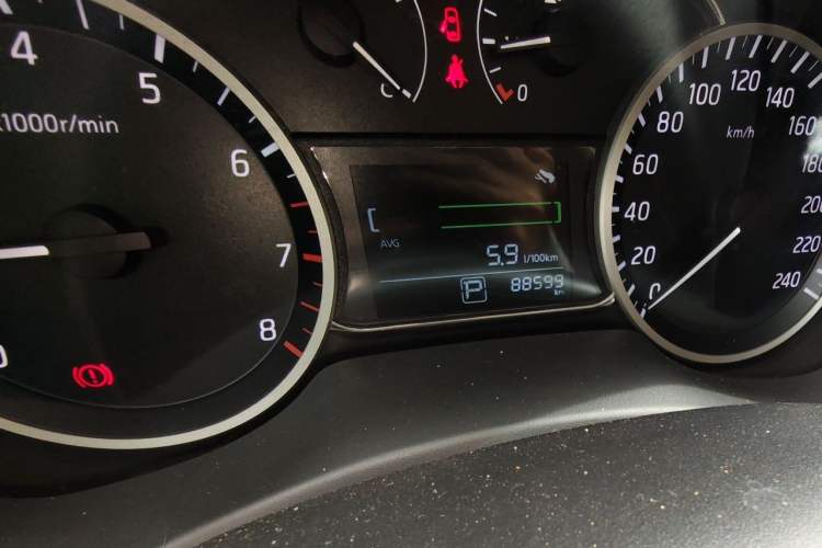 Used Nissan Sylphy 2016 1.6XV CVT Smart Enjoyment Version Odometer Close Up